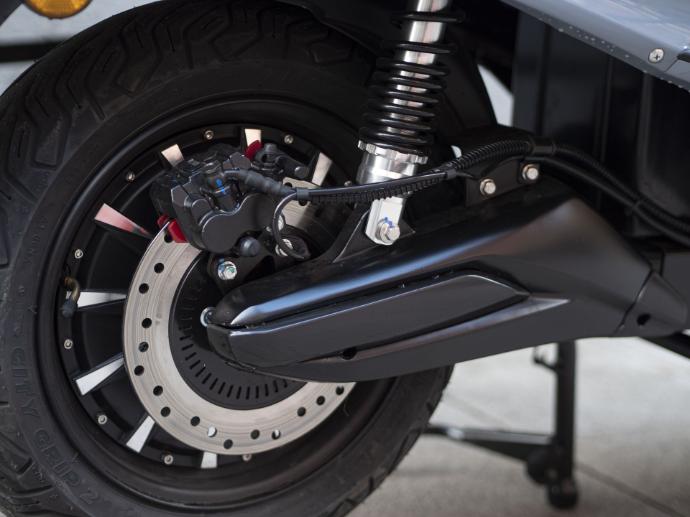 Velca Calima S – Basculante y ABS trasero-2 MOTOCICLETA ELÉCTRICA VELCA CALIMA S 25 5Kw - vehículos eléctricos