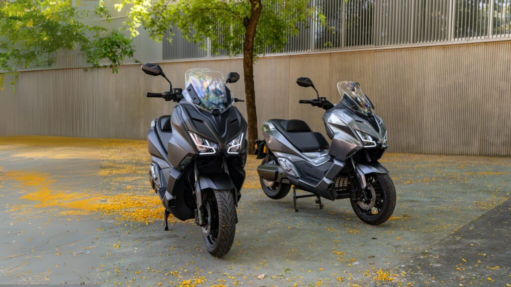 MOTOCICLETA ELÉCTRICA Efun LION 11Kw CATL 72V 150AH - vehículos eléctricos