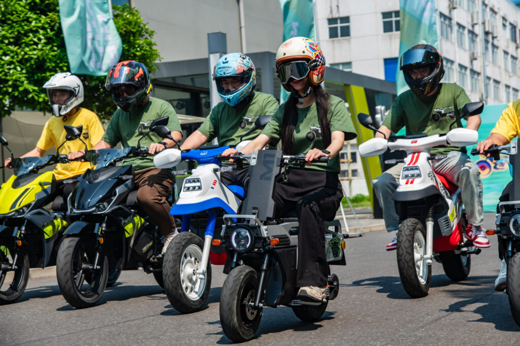 CICLOMOTOR FELO M1 1,2KW - vehículos eléctricos