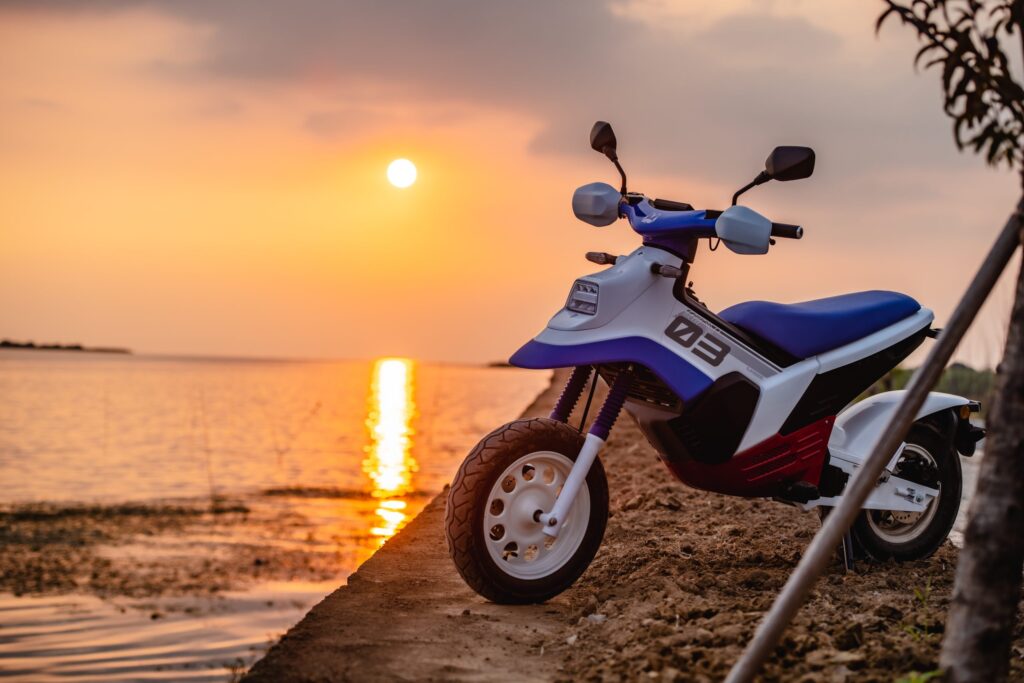 MOTO ELECTRICA FELO FW03 6 KW - vehículos eléctricos